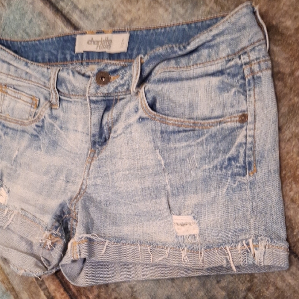 Charlotte Russe Light Blue Frayed Jean Shorts. Excellent Condition Size 6 - Picture 4 of 8